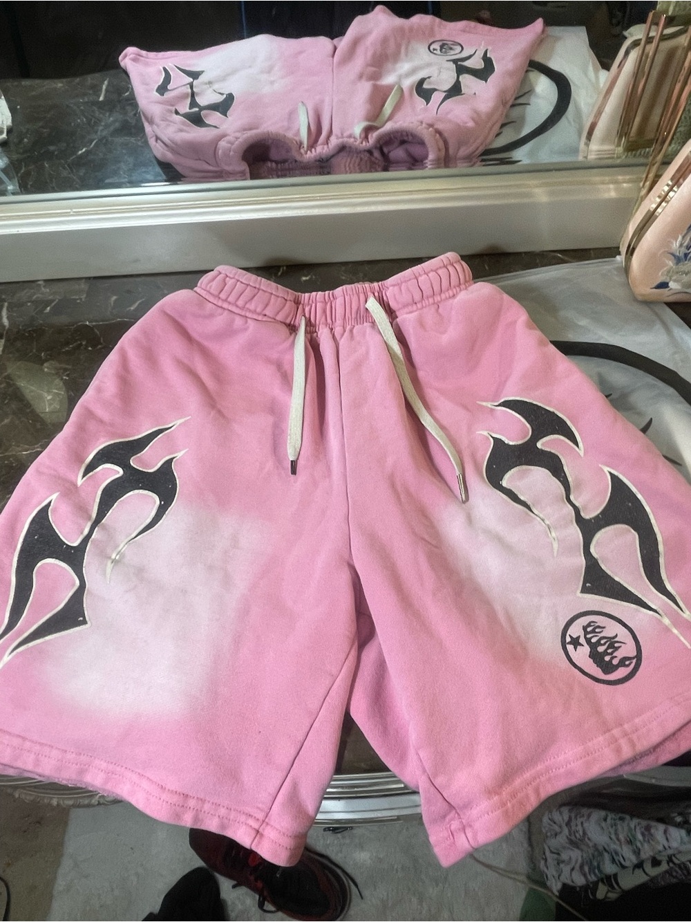 Pink Hellstar shorts with bag